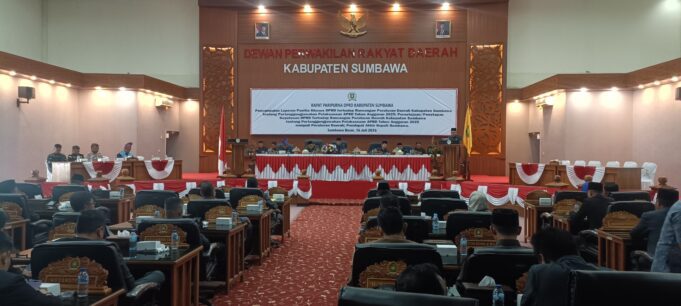 Pansus Sampaikan 6 Catatan, DPRD Sumbawa Setujui Ranperda Pertanggungjawaban Pelaksanaan APBD 2025