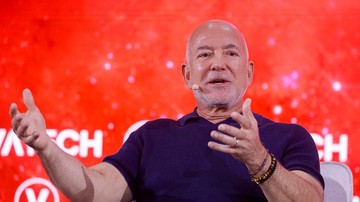 Jeff Bezos Dipertimbangkan Masuk Konsorsium Pembeli Liverpool