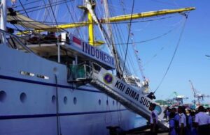 KRI Bima Suci Picu Antusiasme Masyarakat Sulut di Hari Terakhir Open Ship