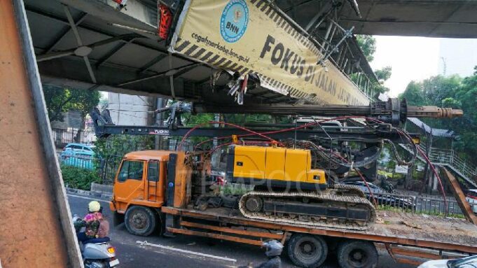 Kerugian Akibat JPO Tendean Rusak Capai Miliaran Rupiah