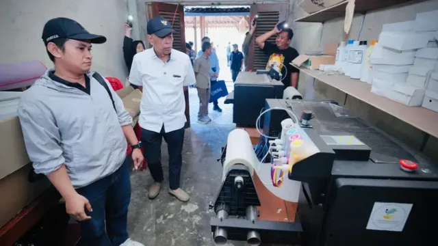 Kolaborasi-Kemensos-dan-Bank-Mandiri-Dorong-UMKM-Sablon-di-Karanganyar