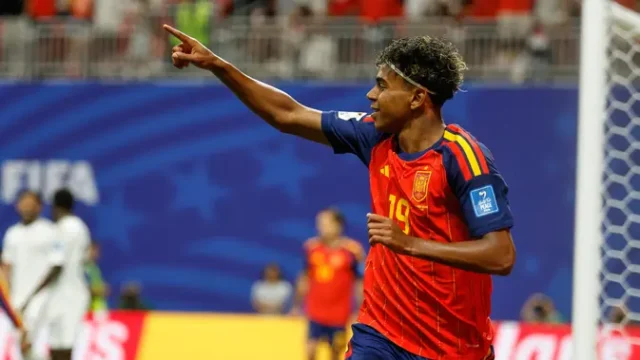 Lamine-Yamal-Absen-Latihan-Jelang-Final-Piala-Dunia-2026-Tapi-Siap-Tampil