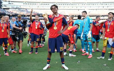 Lamine-Yamal-Remaja-Pertama-yang-Juara-Piala-Dunia-dan-Piala-Eropa