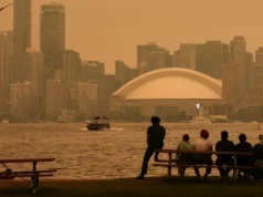 Langit Toronto Berubah Kuning Akibat Asap Kebakaran Hutan