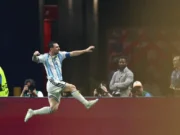 Lionel Messi Bangkit dari Gagal Penalti, Bawa Argentina Menang Dramatis Atas Mesir