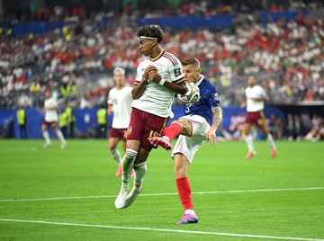 Lucas-Digne-Minta-Maaf-Usai-Prancis-Gagal-ke-Final-Piala-Dunia-2026