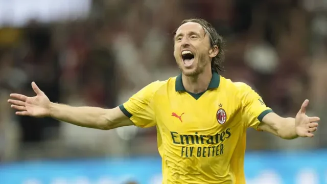 Luka-Modric-Perpanjang-Kontrak-dengan-AC-Milan-Siap-Bertahan-di-Usia-41-Tahun