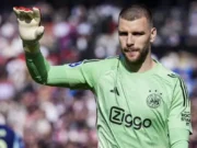 Maarten Paes Siap Tampil sebagai Starter di Conference League Bersama Ajax