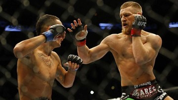 McGregor Kembali ke Octagon Lawan Holloway di UFC 329