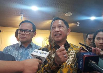 Mendagri Laporkan 18 Kepala Daerah Terjaring OTT KPK ke Presiden Prabowo