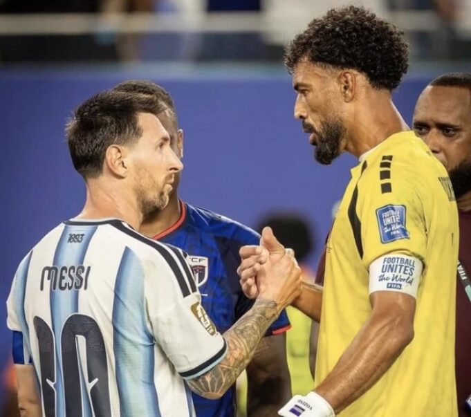 Messi Beri Pujian Kepada Kiper Cape Verde Usai Laga 32 Besar Piala Dunia 2026