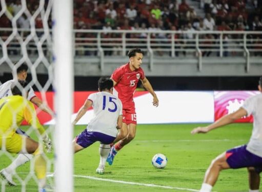 Miliano Jonathans Liburan di Yunani saat Masih Pemulihan Cedera dari Timnas Indonesia