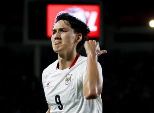 Mitchell Baker Hattrick Debut, Media Malaysia Heboh