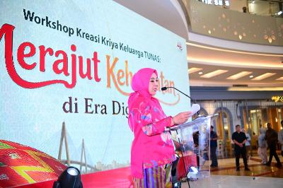 Orang Tua dan Anak Berdaya Melawan Kecanduan Gawai Lewat Kerajinan Tangan