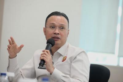 Paspor Nasional Akan Berlaku Seumur Hidup dengan Nomor Tetap