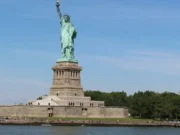 Patung Liberty: Hadiah Persahabatan Prancis untuk Amerika Serikat