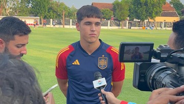 Pau-Cubarsi-Juara-Piala-Dunia-2026-LO-Spanyol-U-17-di-Indonesia-Bangga-Lihat-Perjalanan-Karier-Sang-Bintang