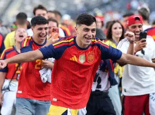 Pedri Tendang Penalti ke Gawang Ayahnya Usai Spanyol Juara Piala Dunia 2026