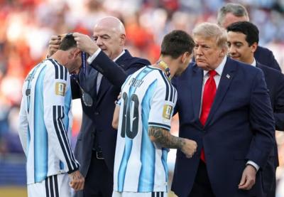 Pemain-Argentina-Hindari-Jabat-Tangan-Trump-Usai-Kalah-di-Final-Piala-Dunia-2026