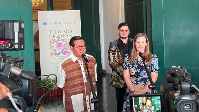 Pererat Hubungan Indonesia-Hungaria Lewat Batik dan Sulaman Tradisional