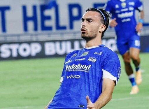 Persib Bandung Lepas Andrew Jung Usai Tawaran Transfer Besar Masuk