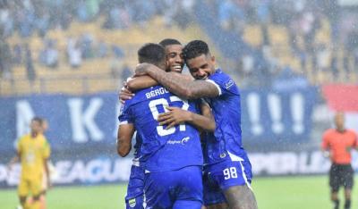 Persib-Bandung-Perpanjang-Kontrak-Tiga-Pemain-Asing-Hingga-2028