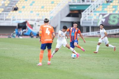 Persija-Jakarta-Raih-Hasil-Imbang-2-2-Lawan-Juara-Bertahan-Port-FC-di-Piala-Presiden-2026