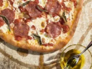 Pizza Beku Red Baron Rayakan 50 Tahun dengan 50 Topping