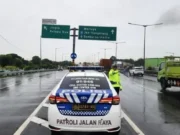 Polisi Tewas Diterjang Truk saat Bantu Kendaraan Mogok di Tol Joglo