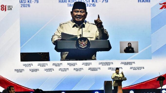 Prabowo Ajak Warga Berpikir Positif, Jangan Cari Negara Lain