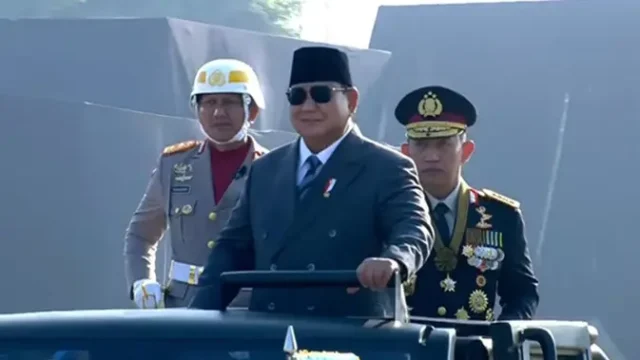 Prabowo-Pimpin-Upacara-HUT-ke-80-Bhayangkara-di-Cikeas