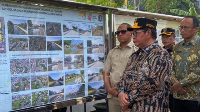 Pramono-Tekankan-Penyelesaian-Turap-Tanggul-Kali-Grogol
