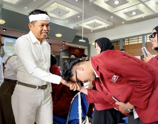 Probidik Gema Jabar Lepaskan 1.147 Mahasiswa Siap Mengajar di 364 Sekolah