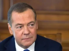Putin Kirim Medvedev Hadiri Pemakaman Ali Khamenei