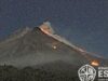 Ramai Pendaki Nyawa Taruhan di Gunung Merapi yang Masih Siaga