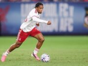Rio Ngumoha Cetak Gol, Tambah Pesona di Depan Iraola