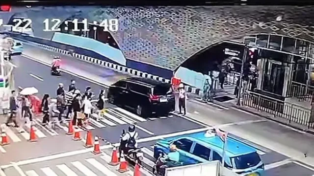 Satpam-dan-Sopir-Alphard-Cekcok-Polisi-Selidiki-Tudingan-Diminta-Bersujud