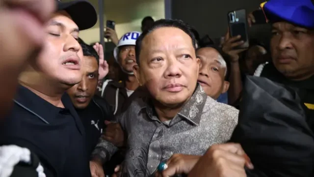 Satu-Saksi-Mangkir-dalam-Pemeriksaan-TPPU-Febrie-Adriansyah