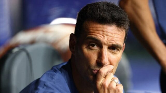 Scaloni-Hadapi-Sang-Guru-di-Final-Piala-Dunia-2026-Luis-de-la-Fuente-adalah-Mentor-Saya