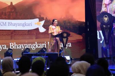 Selvi Gibran Buka Bazar Kreasi Bhayangkari 2026, Dorong UMKM Nusantara Naik Kelas