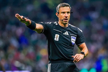 Slavko-Vincic-Terpilih-Jadi-Wasit-Final-Piala-Dunia-2026-Dikenal-Tegas-dan-Disiplin