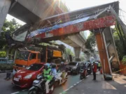 Sopir Truk Penabrak JPO Tendean Diamankan, Diduga Lalaikan Ketinggian Kendaraan