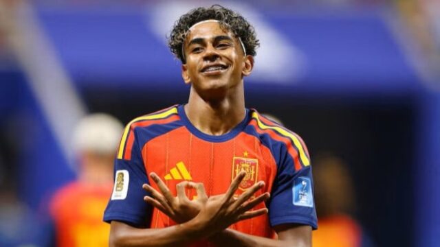 Spanyol-Juara-Piala-Dunia-2026-Lamine-Yamal-Berlutut-Berdoa-di-Tengah-Pesta-Kemenangan