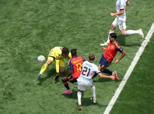 Spanyol Kalahkan Belgia 2-1 Lewat Gol Penyelemat Merino di Menit Akhir