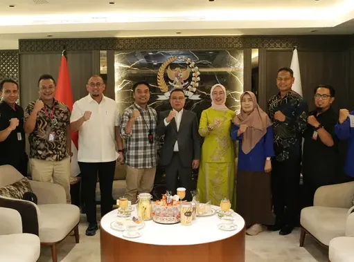 Tak Ada PHK, DPR Kawal Kesepakatan Tripartit Telkom