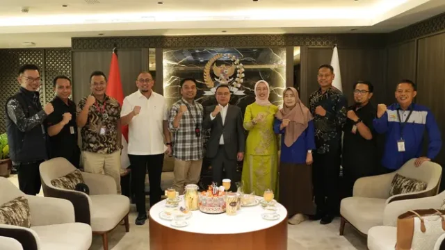 Tak-Ada-PHK-DPR-Kawal-Kesepakatan-Tripartit-Telkom