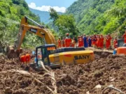Tanah Longsor di China Tewaskan 21 Orang