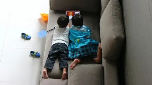 Tiga-dari-Lima-Anak-Indonesia-Palsukan-Usia-demi-Akses-Media-Sosial