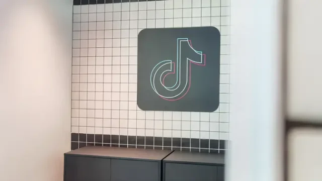 TikTok-Luncurkan-AI-Symphony-dan-Dreamina-untuk-Bantu-UKM-Produksi-Konten