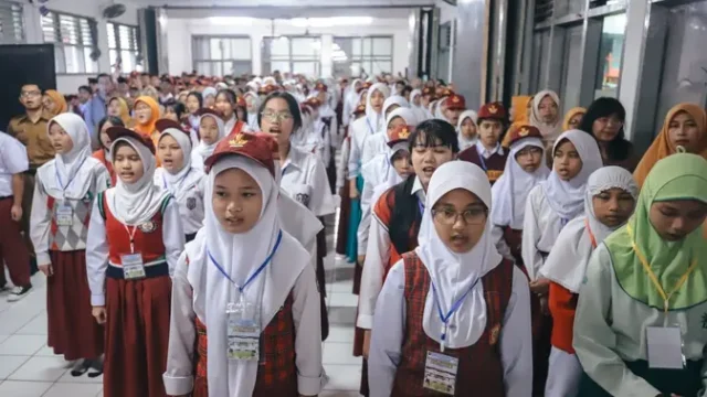 Tren-Twibbon-MPLS-Buka-Celah-Kejahatan-Siber-pada-Siswa-Baru